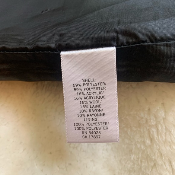 Banana Republic pencil skirt - Picture 4 of 5